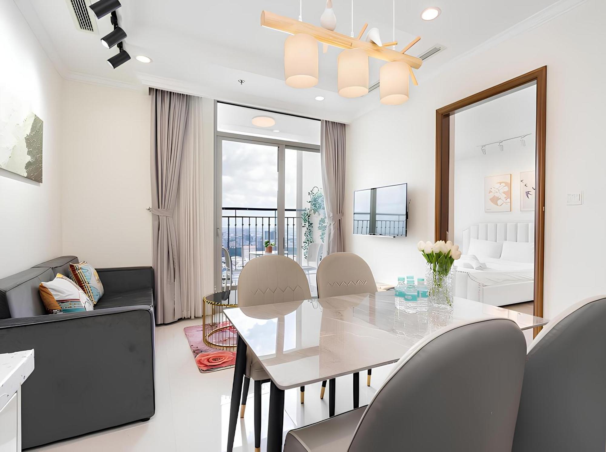 The Sun Avenue Center * Ho Chi Minh City