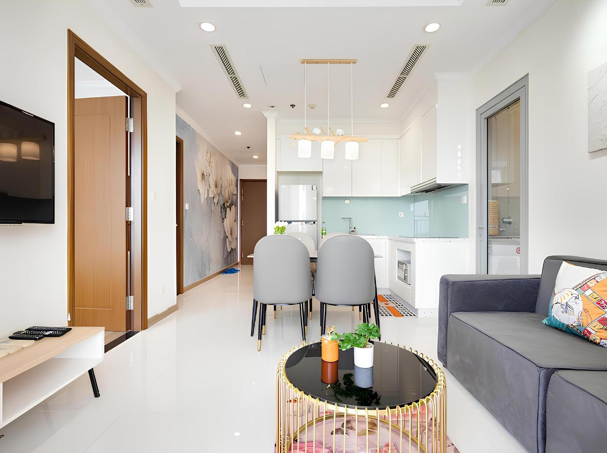 The Sun Avenue Center Apartment *