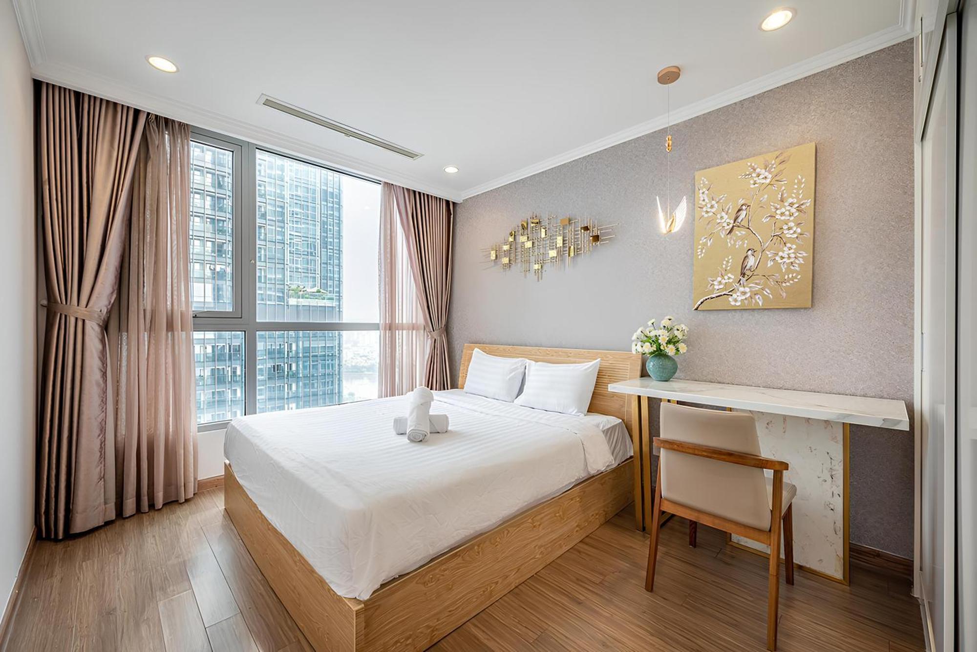 The Sun Avenue Center * Ho Chi Minh City